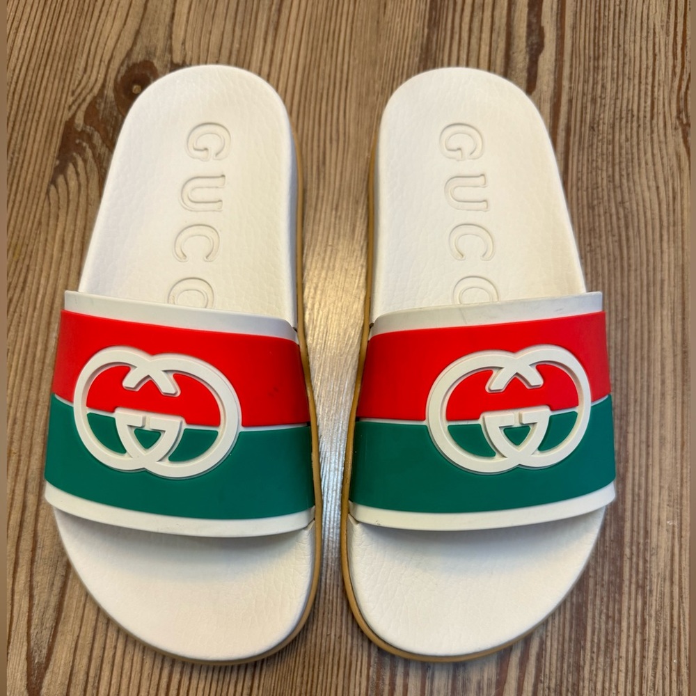 Gucci slides